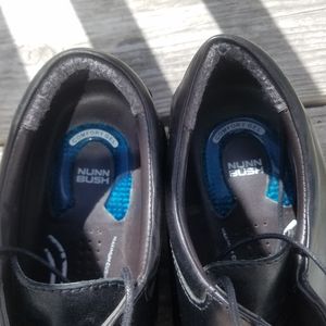 Men's dress shoes size (10 half)